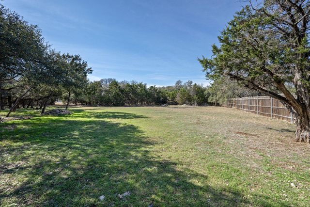 75 Four T Ranch RD, Georgetown, TX 78633