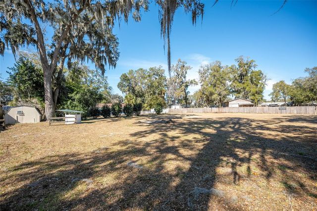 895 SW 80TH AVENUE, Ocala, FL 34481