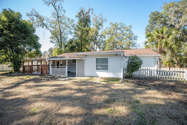 895 SW 80TH AVENUE, Ocala, FL 34481