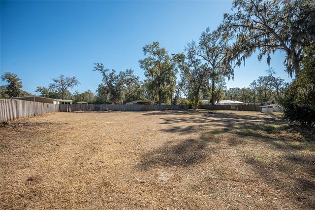 895 SW 80TH AVENUE, Ocala, FL 34481