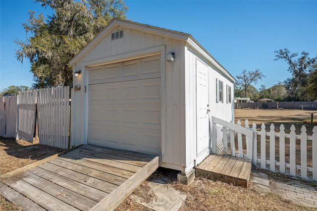 895 SW 80TH AVENUE, Ocala, FL 34481