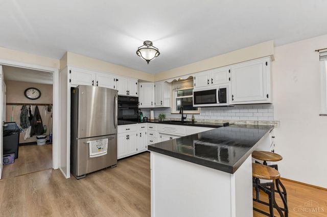 2409 Bardwell West Road, Sterling Twp, OH 45154