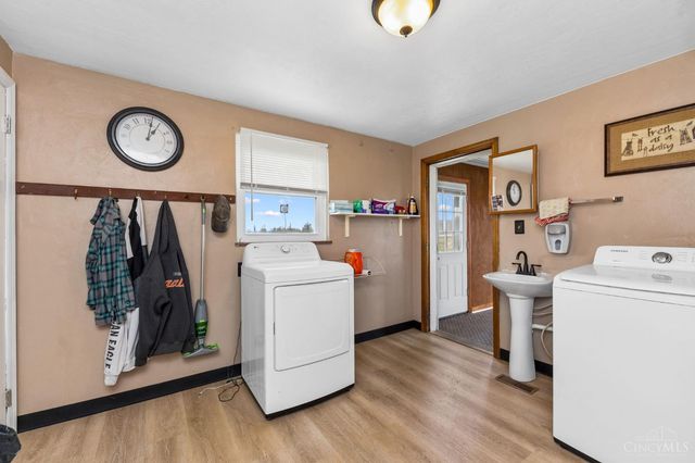 2409 Bardwell West Road, Sterling Twp, OH 45154