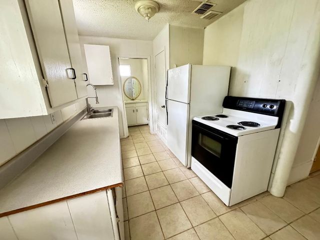 1115 Alexander Road, Stephenville, TX 76401