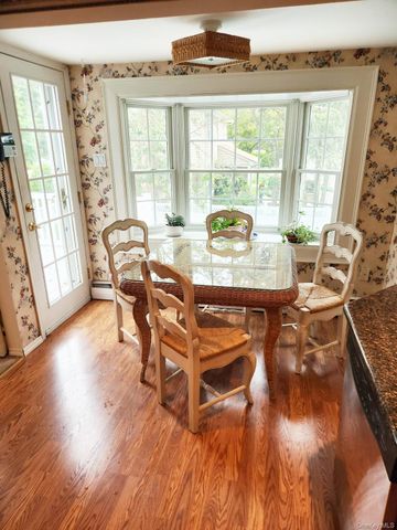 7 Bertlee Drive, Huntington, NY 11746