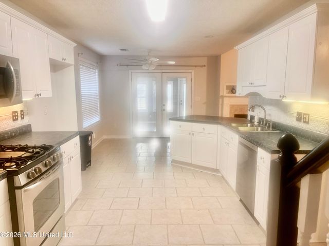 2160 Heritage Cove, Hernando, MS 38632