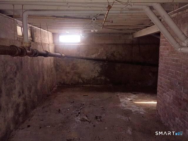 15 Woodruff Street, Southington, CT 06489