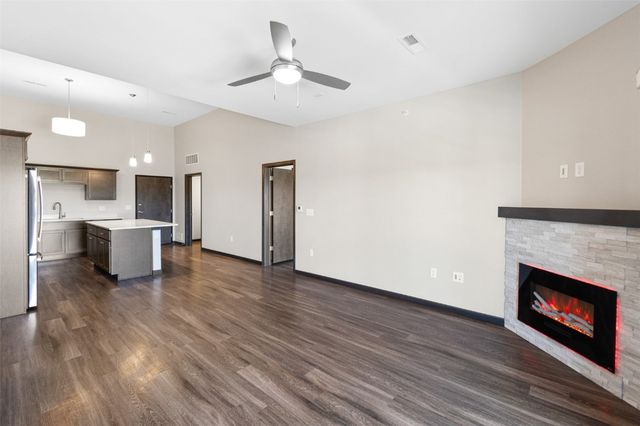 2877 Spring Rose Circle 104, Coralville, IA 52241