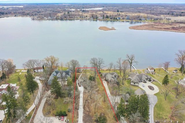 S106W20597 N Shore DRIVE, Muskego, WI 53150