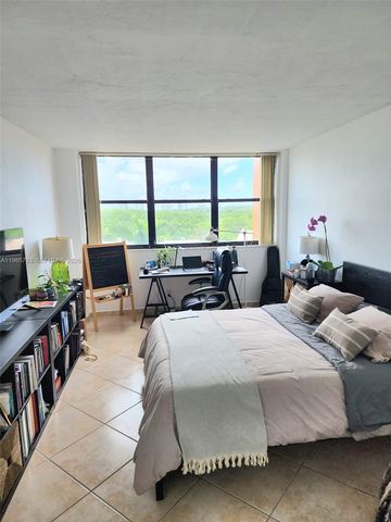 2450 NE 135th St 508, North Miami, FL 33181