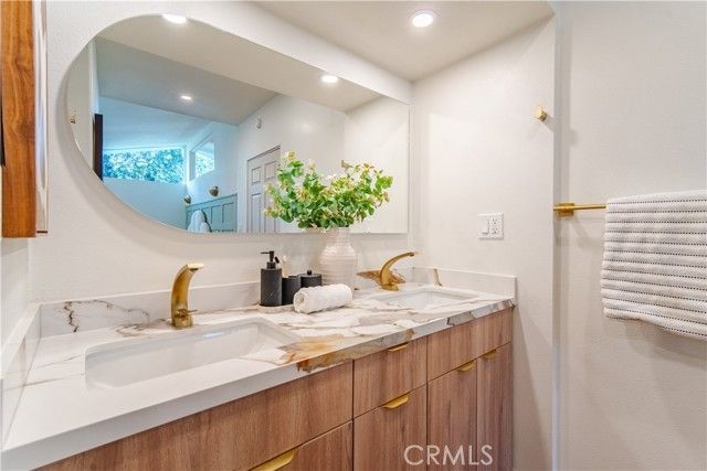236 Mission Dr, Fullerton, CA 92831