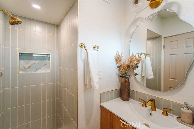 236 Mission Dr, Fullerton, CA 92831