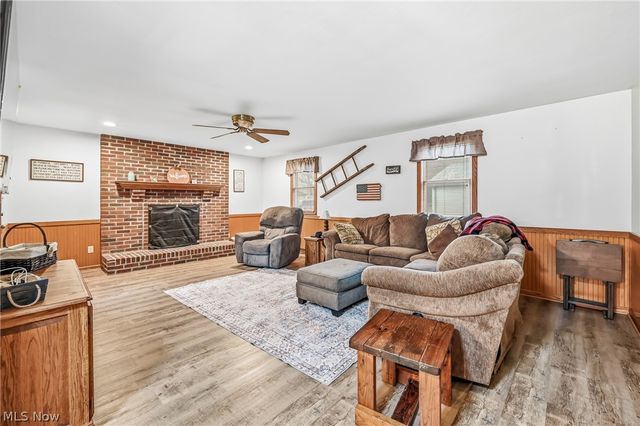 4562 Sheffield Drive, Austintown, OH 44515