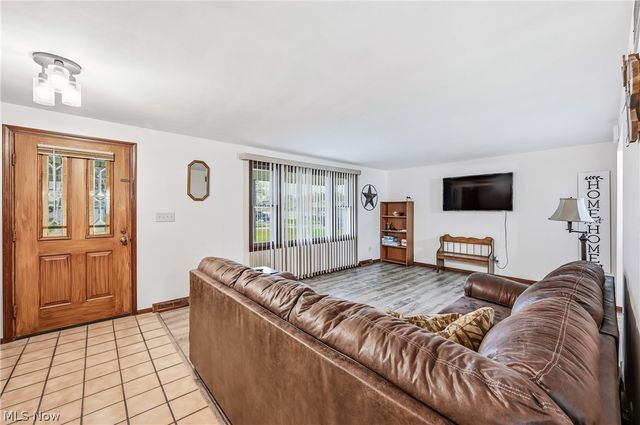 4562 Sheffield Drive, Austintown, OH 44515