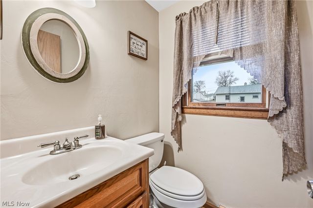 4562 Sheffield Drive, Austintown, OH 44515