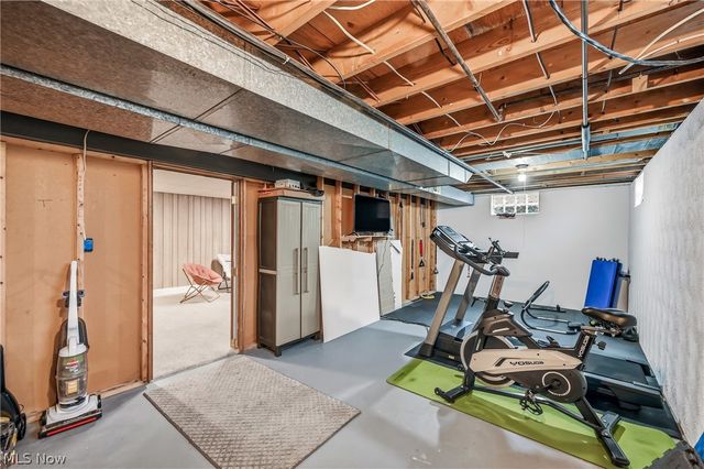 4562 Sheffield Drive, Austintown, OH 44515