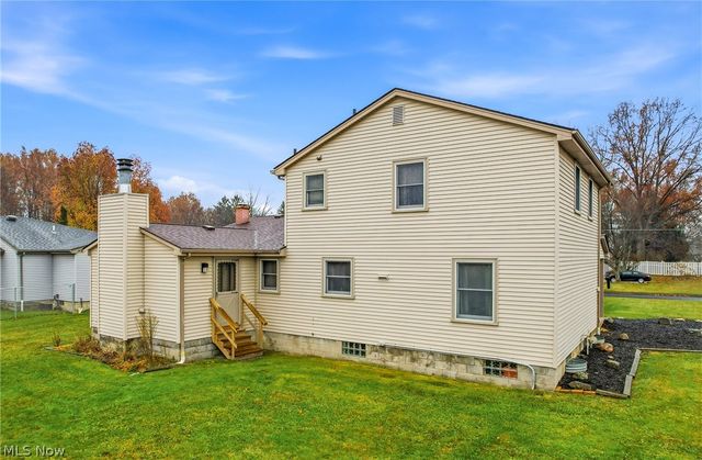 4562 Sheffield Drive, Austintown, OH 44515