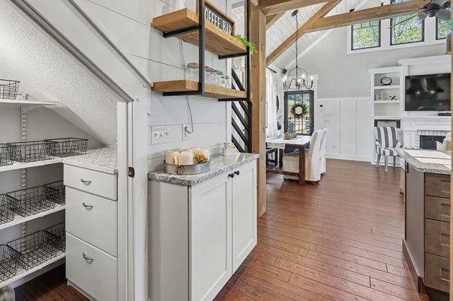 137 Kilmoore Lane, Hayesville, NC 28904