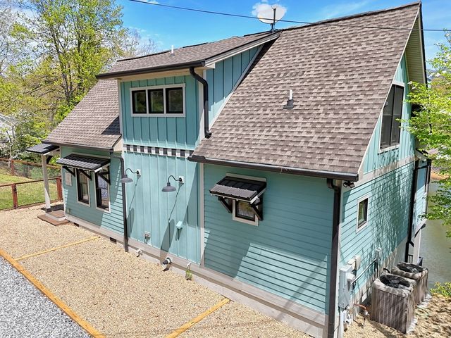 137 Kilmoore Lane, Hayesville, NC 28904