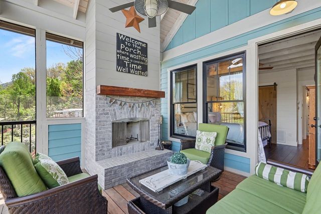 137 Kilmoore Lane, Hayesville, NC 28904
