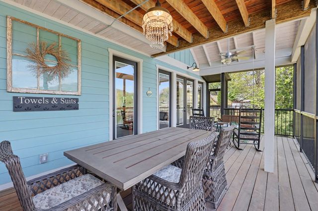137 Kilmoore Lane, Hayesville, NC 28904
