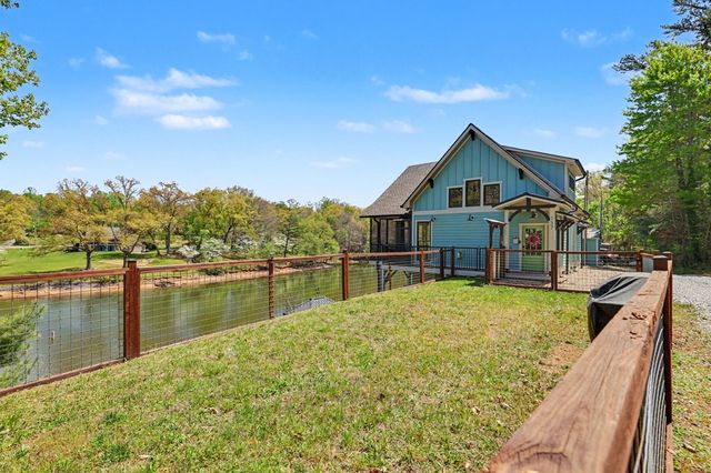 137 Kilmoore Lane, Hayesville, NC 28904