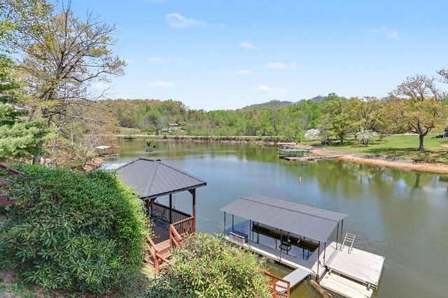 137 Kilmoore Lane, Hayesville, NC 28904