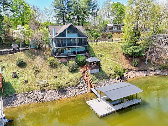 137 Kilmoore Lane, Hayesville, NC 28904