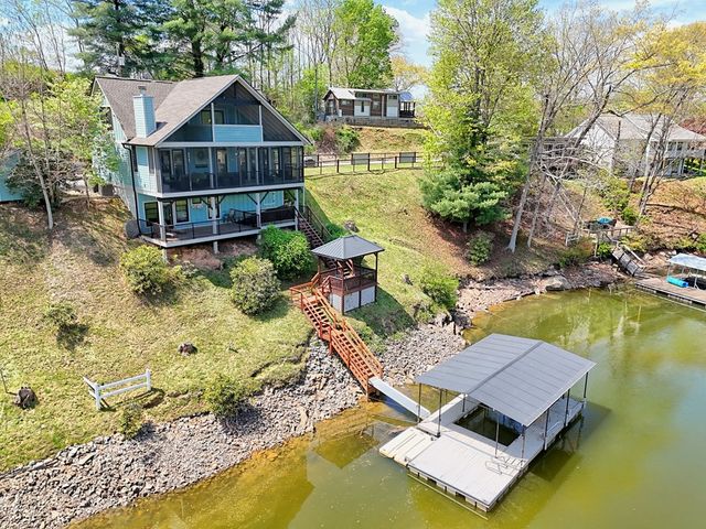 137 Kilmoore Lane, Hayesville, NC 28904