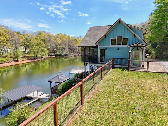 137 Kilmoore Lane, Hayesville, NC 28904