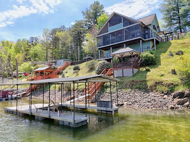 137 Kilmoore Lane, Hayesville, NC 28904