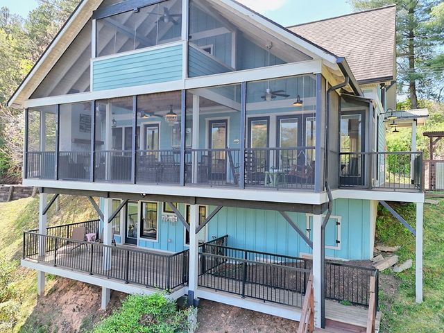 137 Kilmoore Lane, Hayesville, NC 28904