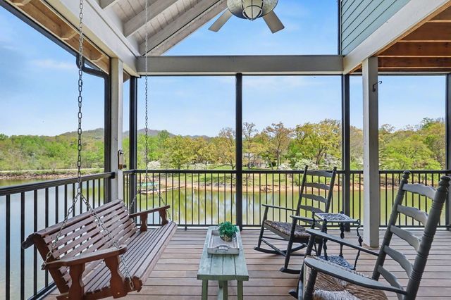 137 Kilmoore Lane, Hayesville, NC 28904
