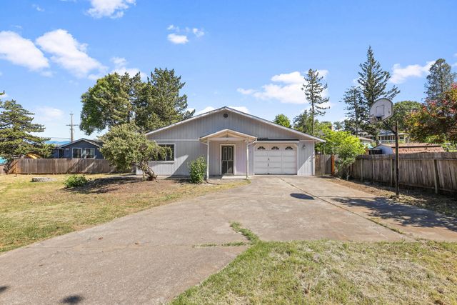 540 Oak Knoll Drive, Ashland, OR 97520