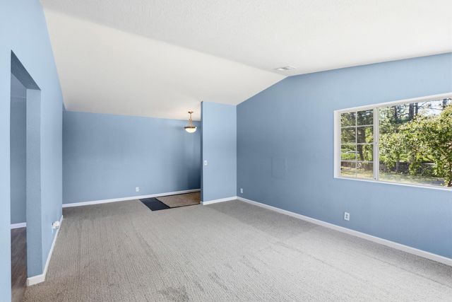 540 Oak Knoll Drive, Ashland, OR 97520