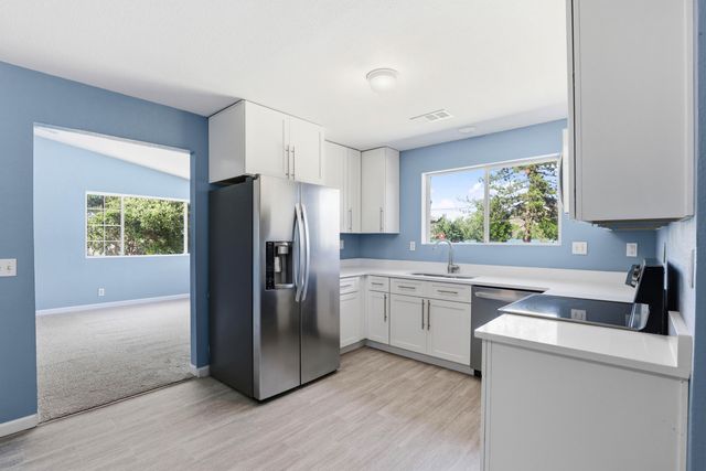 540 Oak Knoll Drive, Ashland, OR 97520