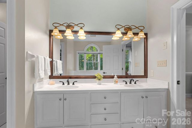 5006 Cranston Court, Charlotte, NC 28277