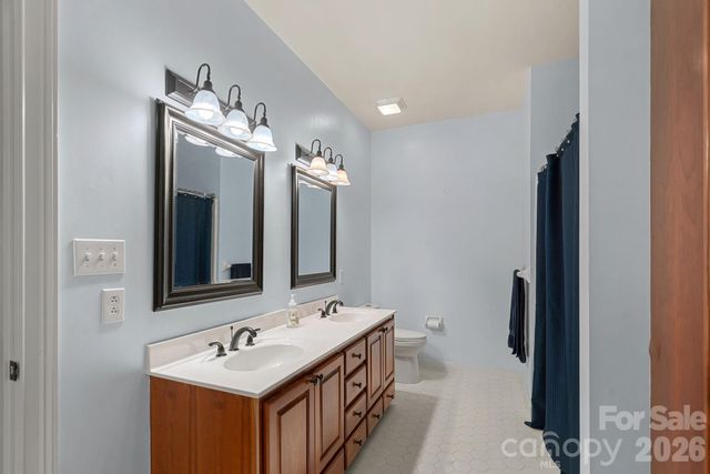 5006 Cranston Court, Charlotte, NC 28277