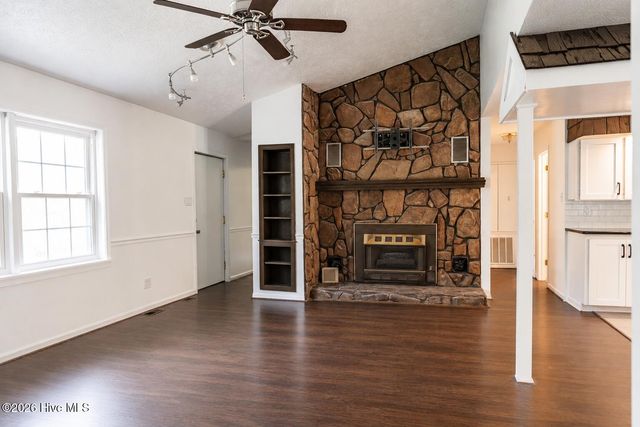 118 Pirate Lane, Rockingham, NC 28379