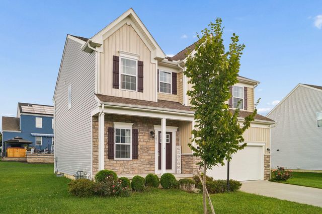 1075 Legacy Lane, Pataskala, OH 43062