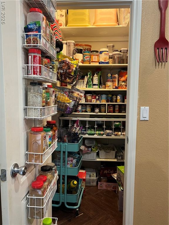 6378 Elizabethtown Avenue, Las Vegas, NV 89110 — photo 5