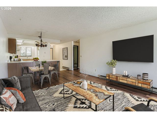 3404 19TH Ave, Forest Grove, OR 97116