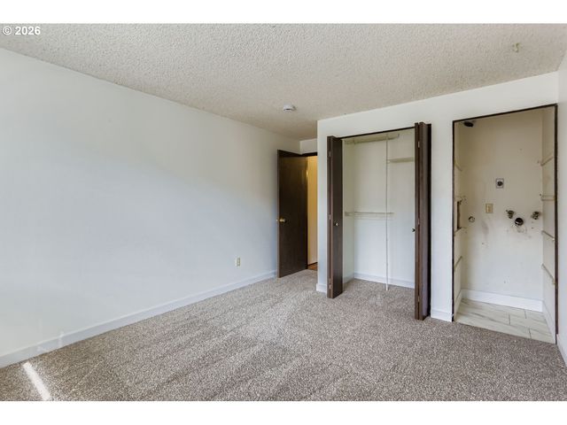 3404 19TH Ave, Forest Grove, OR 97116