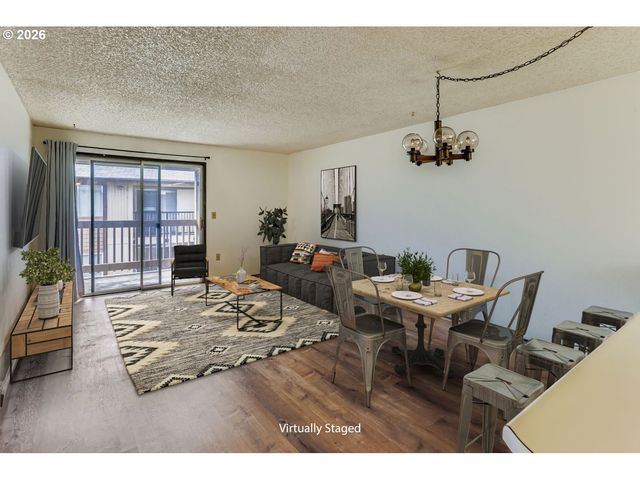 3404 19TH Ave, Forest Grove, OR 97116