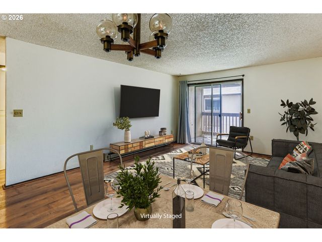 3404 19TH Ave, Forest Grove, OR 97116