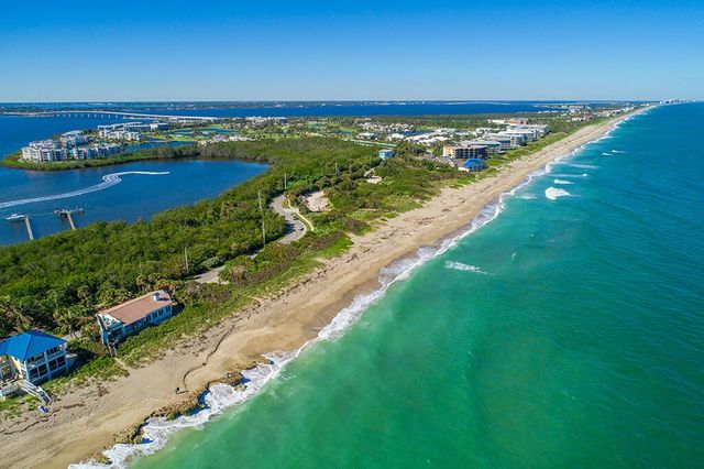 23 NE Macarthur Boulevard, Stuart, FL 34996