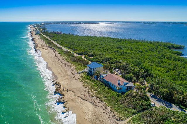 23 NE Macarthur Boulevard, Stuart, FL 34996