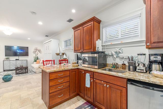 23 NE Macarthur Boulevard, Stuart, FL 34996