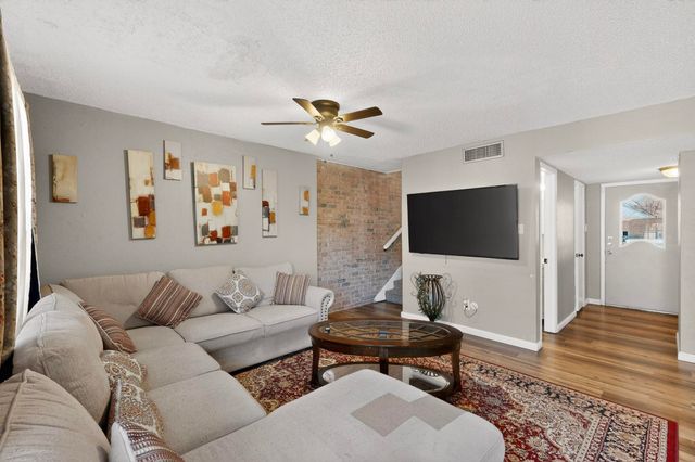 2315 Blue Sage Lane, Arlington, TX 76014