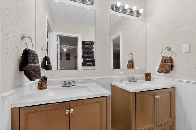 2315 Blue Sage Lane, Arlington, TX 76014